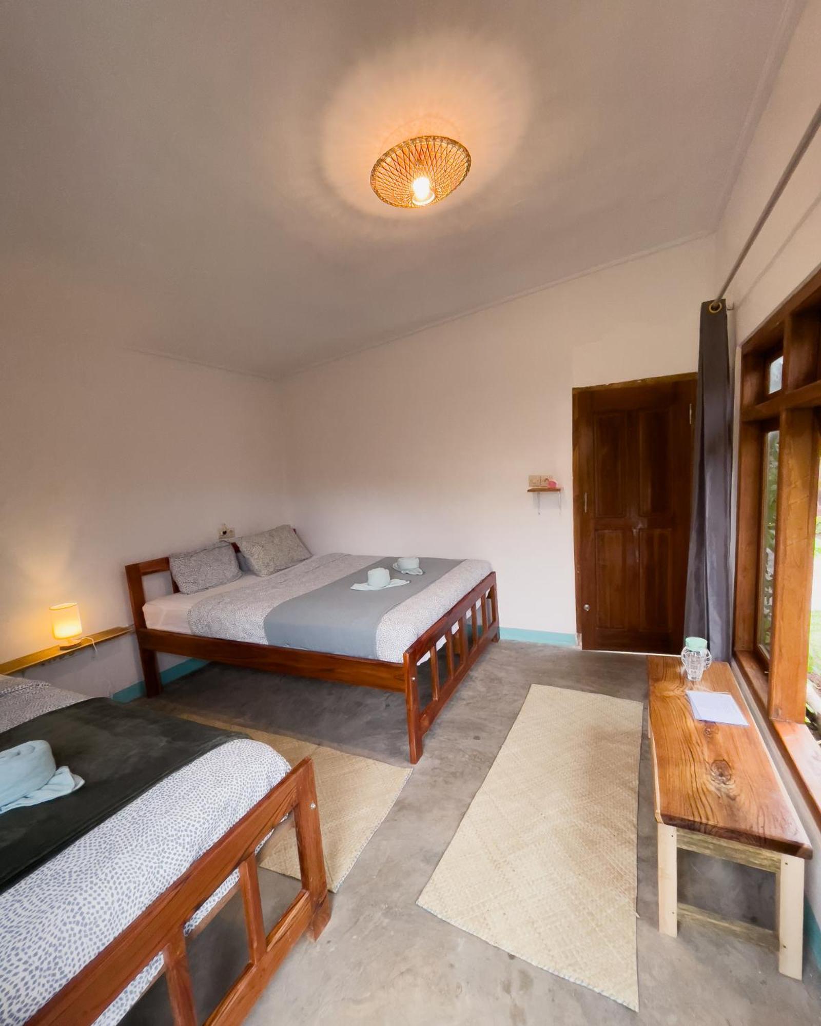 Mama'S Homestay Ruteng Esterno foto